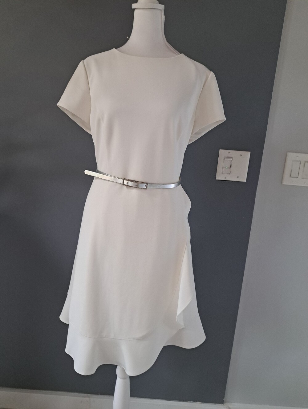 NWT White House Black Market Cream Short-Sleeve A-Line Dress with Silver Belt
